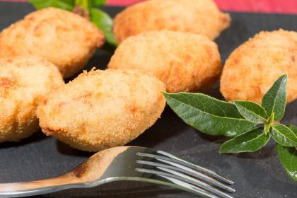 uova alla monachina