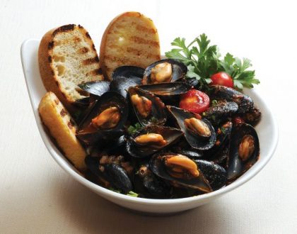 zuppa di cozze, pastiera napoletana, osteria da carmela, osteria napoli, dove mangiare a napoli, napoli, naples