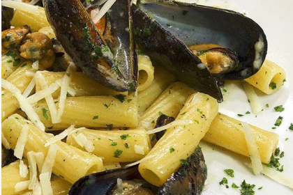 rigatoni, cozze e pecornio