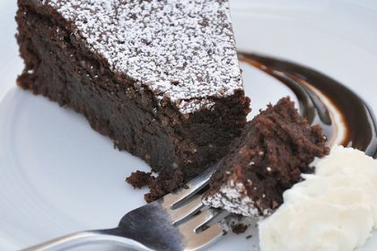 torta caprese, dove mangiare a napoli, osteria napoletana, osteria da carmela, mangiare a napoli, cucina tradizionale partenopea