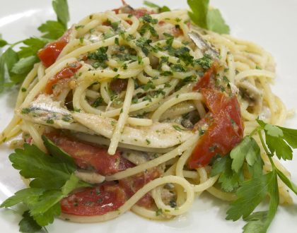 alici e pomodorini, dove mangiare a napoli, napoli da vivere, mangiare a napoli, osteria napoletana, napoli, osteria, cucina tradizionale napoletana, osteria da carmela