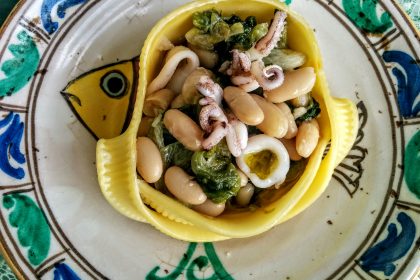 Caccavella di Gragnano con zuppa di Fagioli e Scarola