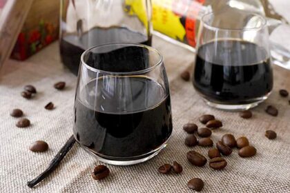 Cosa non può mancare sulle tavole pasquali? Il Liquore al caffè, ecco la ricetta